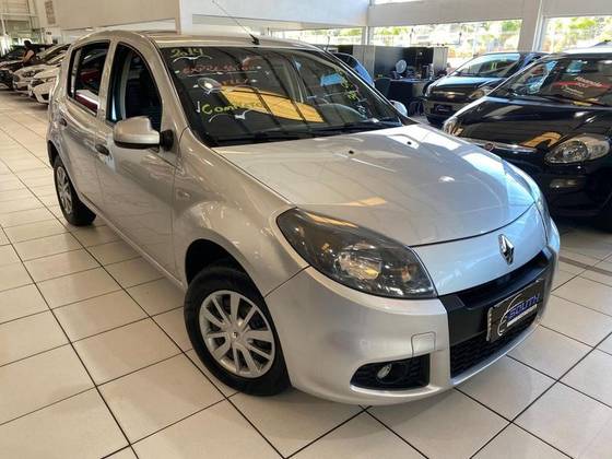 RENAULT SANDERO 1.0 EXPRESSION 16V FLEX 4P MANUAL RENAULT SANDERO 1.0 EXPRESSION 16V FLEX 4P MANUAL